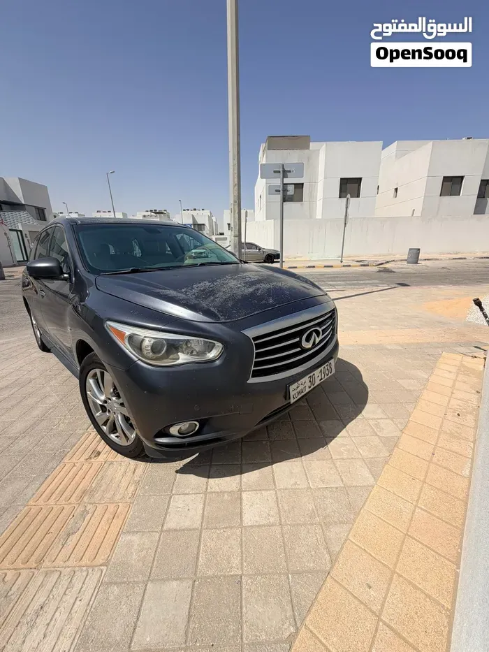 Infiniti Jx35 2013 photo 2