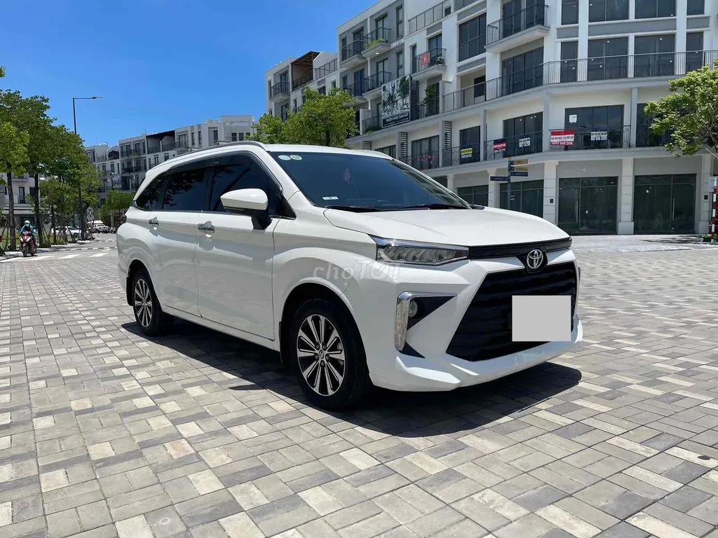 Toyota Venza 2023 photo 2