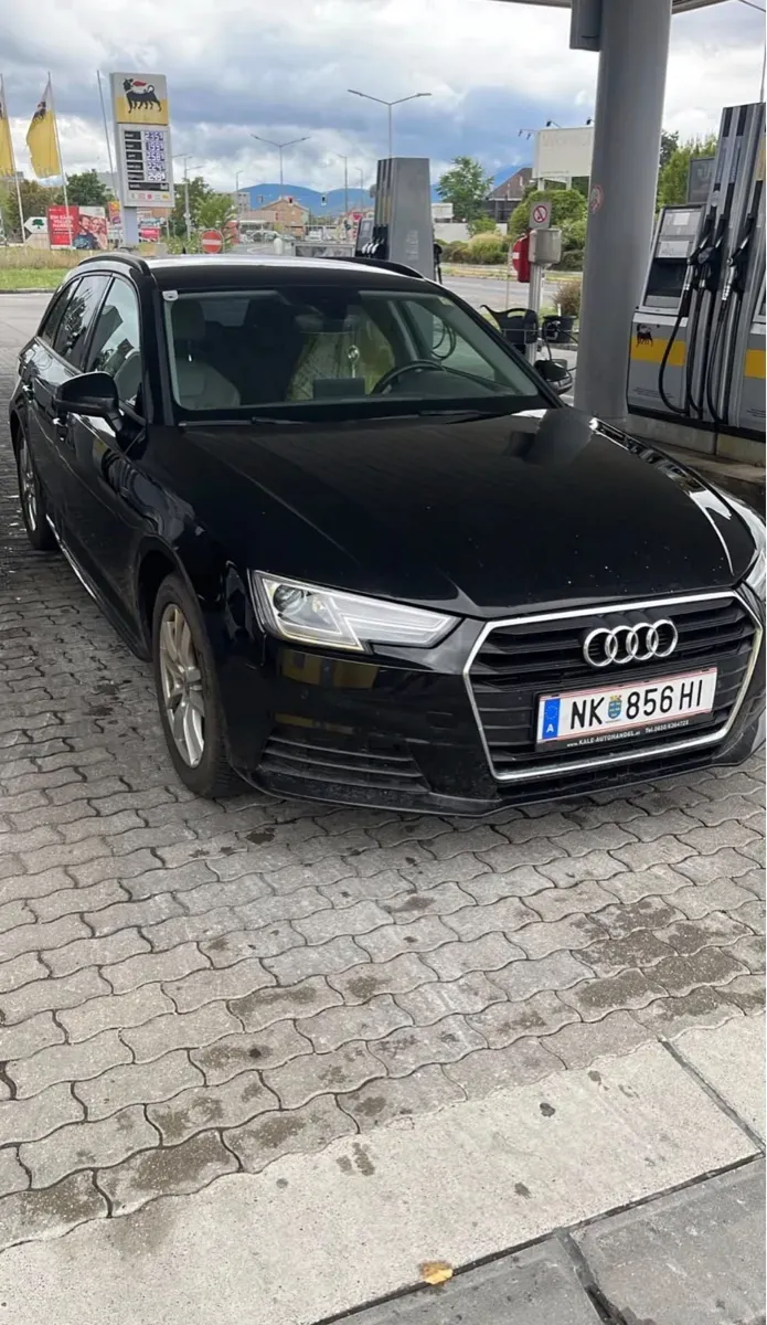 Audi A4 2016 photo 2