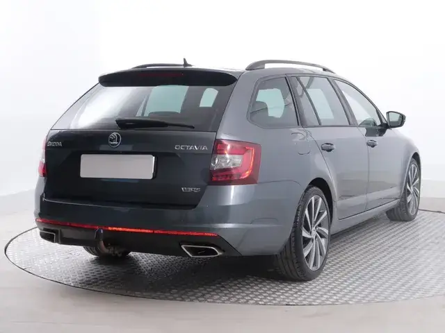 Skoda Octavia Combi 2018 photo 4