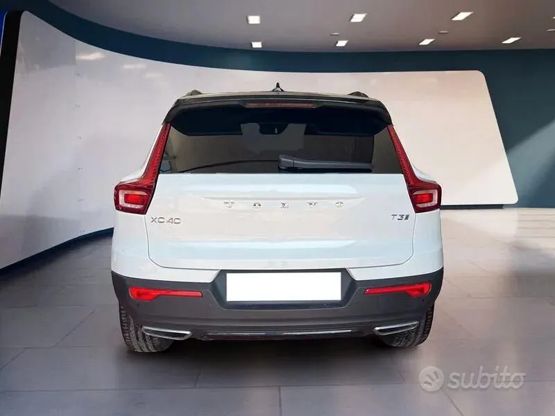 Volvo Xc40 2019 photo 2