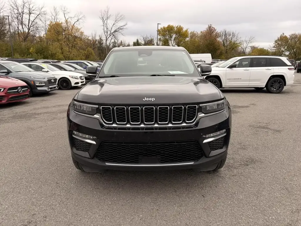 Jeep Grand Cherokee 2023 photo 3