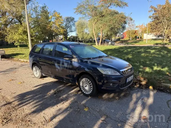 Ford Focus 2009 photo 4