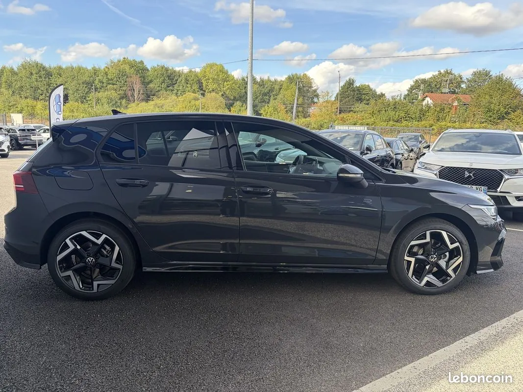 Volkswagen Golf 2026 photo 4