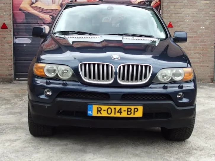 BMW X5 2004 photo 2