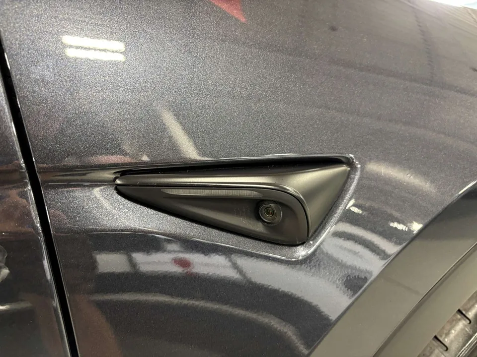 Tesla Model Y 2024 photo 4