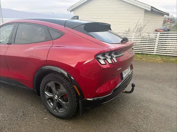 Ford Mustang Mach-E 2025 photo 2