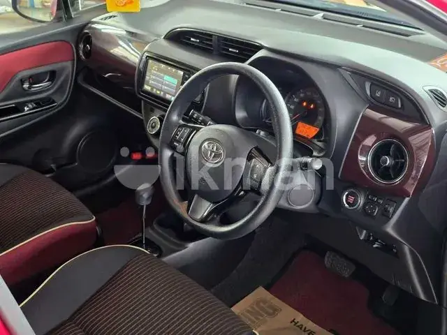 Toyota Vitz 2017 photo 3