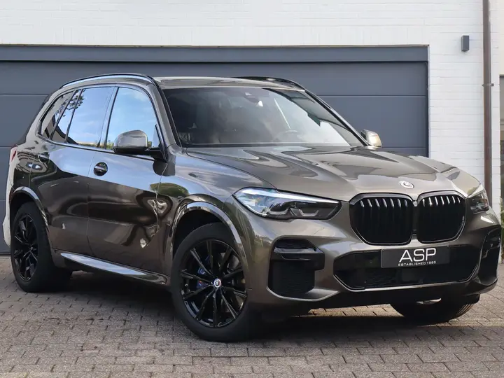 BMW X5 2022 photo 2