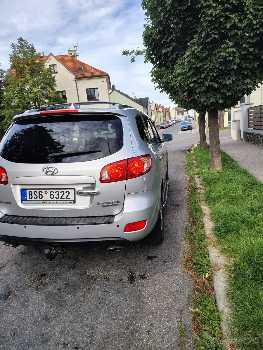 Hyundai Santa Fe 2009 photo 4