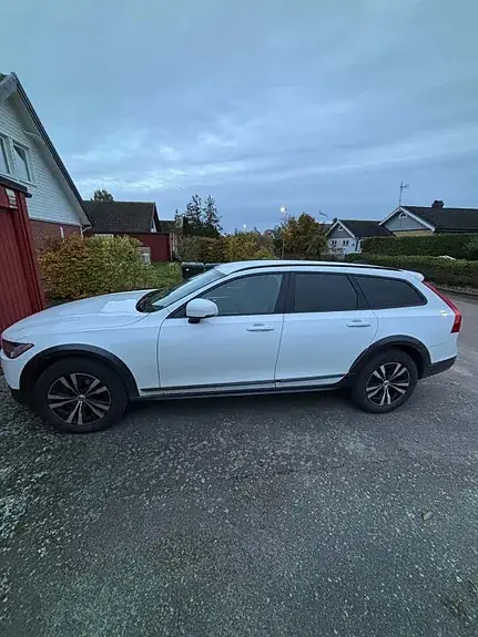 Volvo V90 Cross Country 2020 photo 2