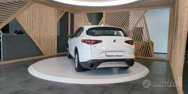Alfa Romeo Stelvio 2019 photo 3