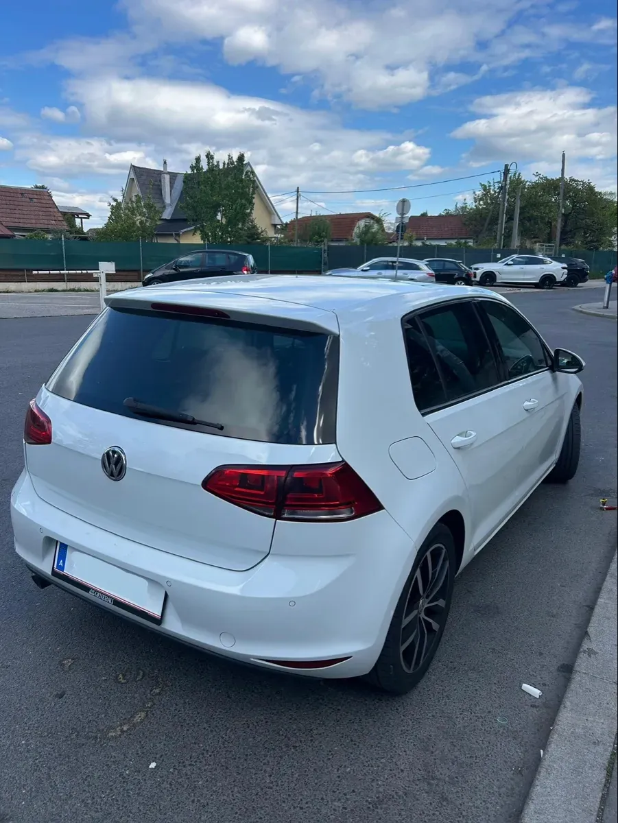 Volkswagen Golf 2013 photo 2