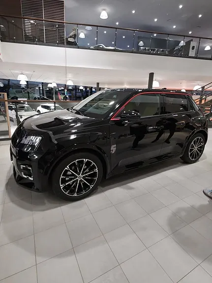 Renault 5 E-Tech 2026 photo 2