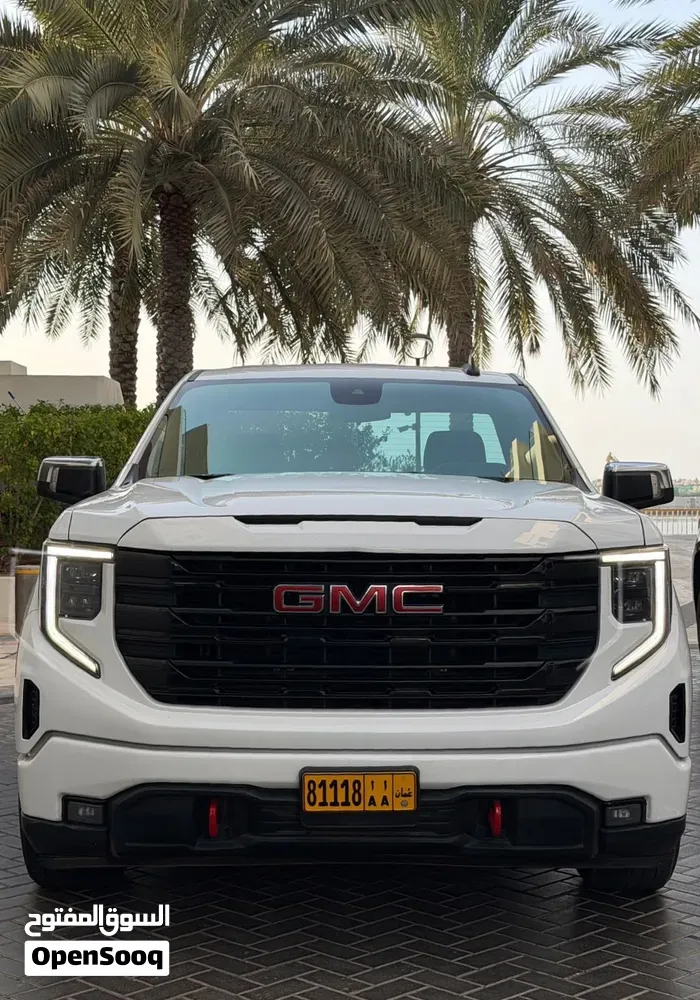 GMC Sierra 2023 photo 2