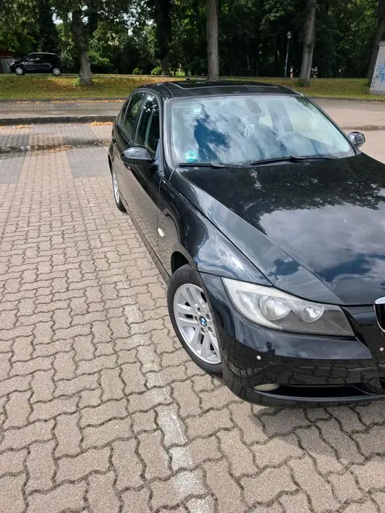 BMW E90