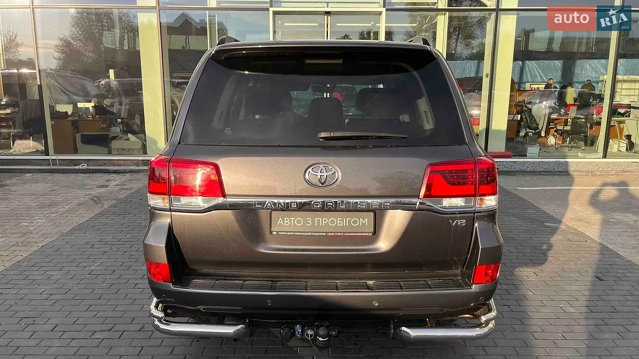 Toyota Land Cruiser 2018 photo 3