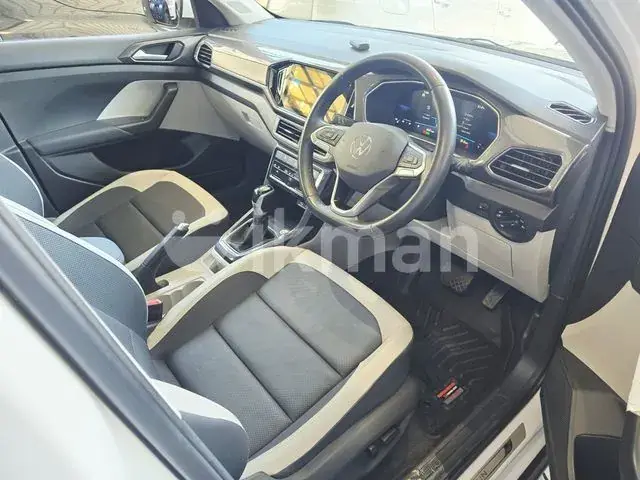 Volkswagen Tiguan 2025 photo 3