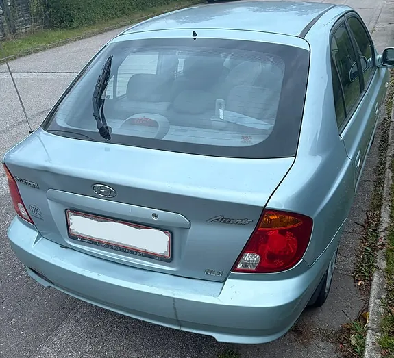 Hyundai Accent 2005 photo 2