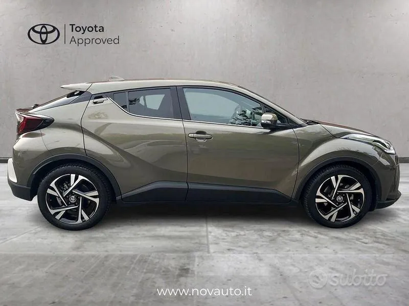 Toyota C-Hr 2022 photo 3