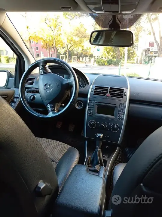Mercedes-Benz C-Class 2010 photo 5