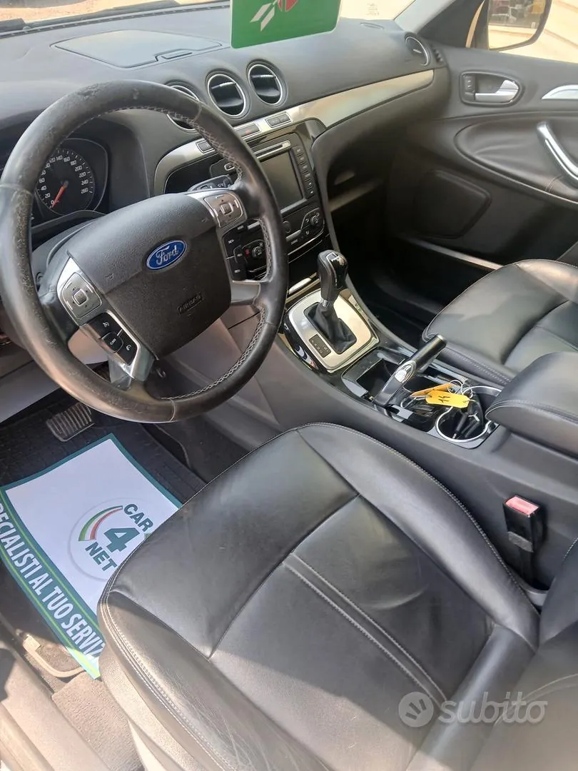 Ford S-Max 2012 photo 5