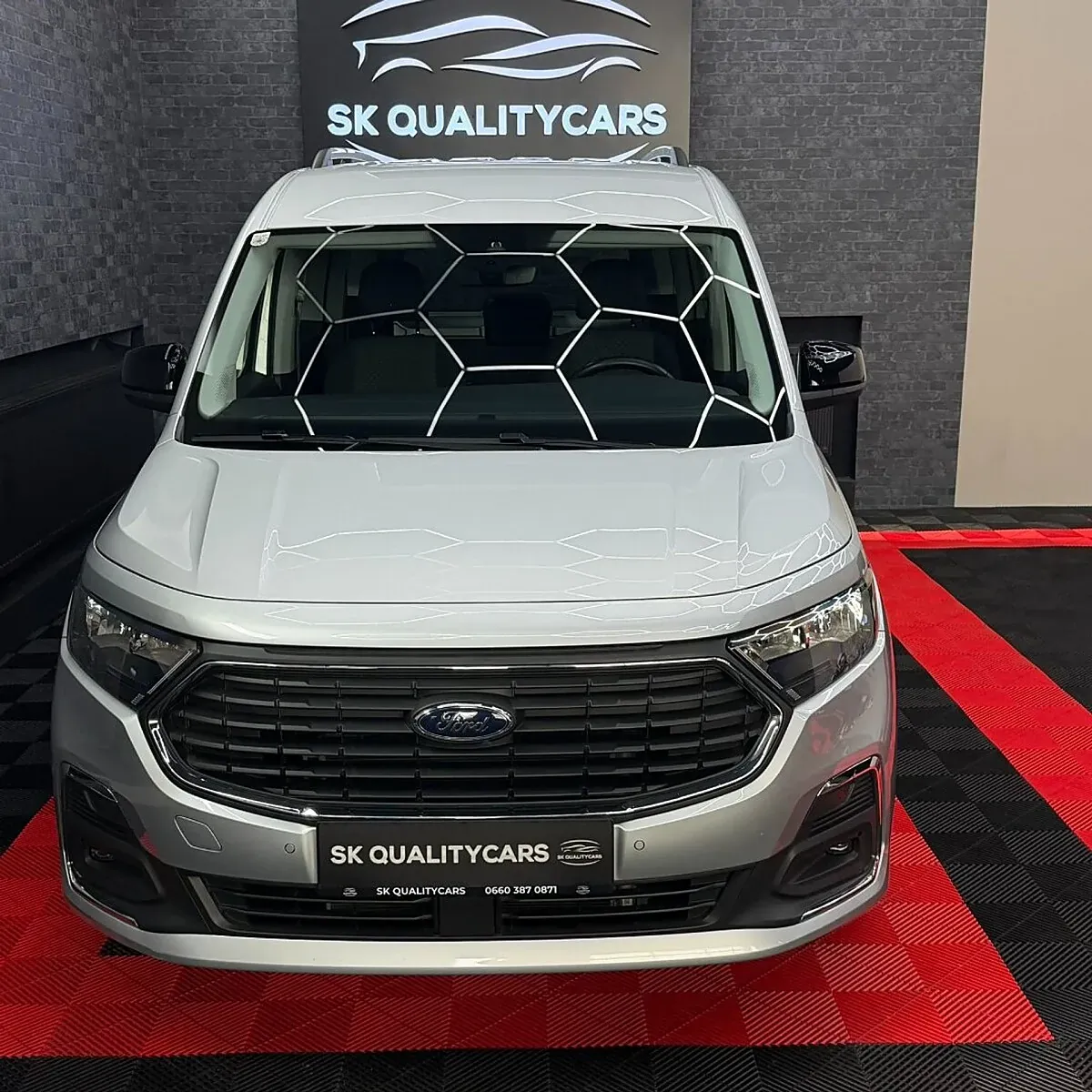 Ford Tourneo Connect 2024 photo 2