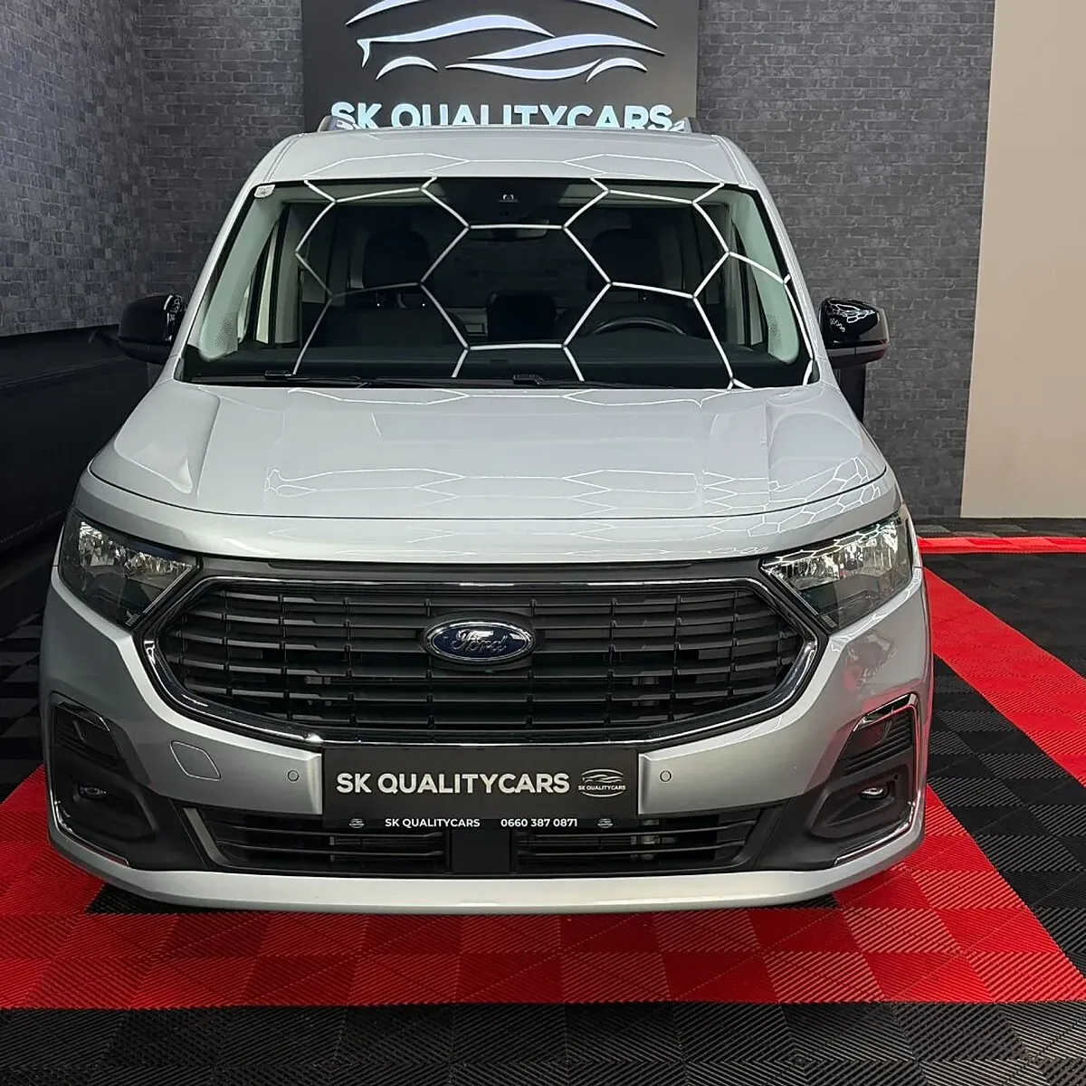 Ford Tourneo Connect 2024 photo 3