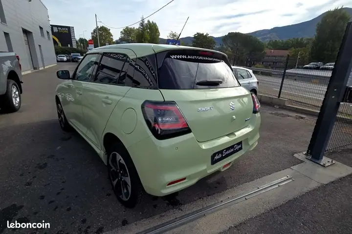 Suzuki Swift 2024 photo 2