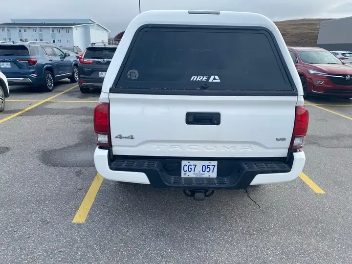 Toyota Tacoma 2023 photo 3