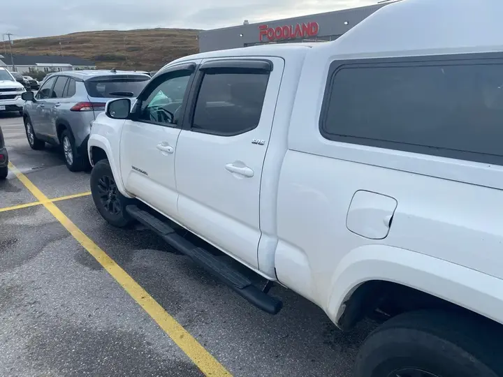 Toyota Tacoma 2023 photo 4