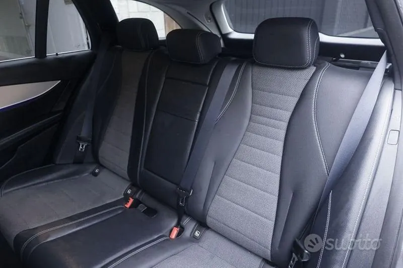 Mercedes-Benz Class E 2022 photo 3