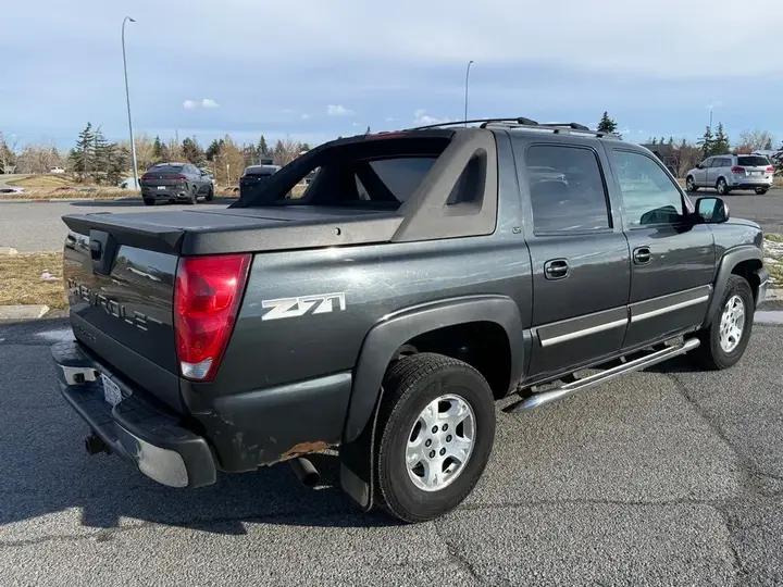 Chevrolet Avalanche 2006 photo 3
