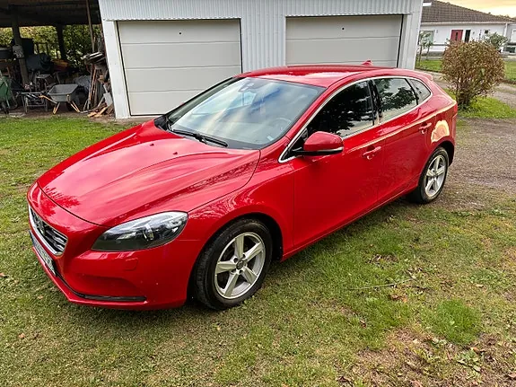 Volvo V40 2013 photo 2