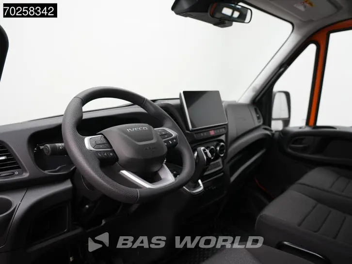 Iveco Daily 2024 photo 3