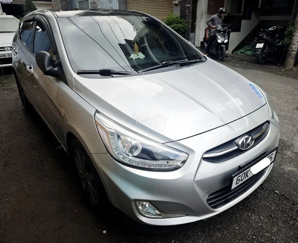 Hyundai Accent 2014 photo 3