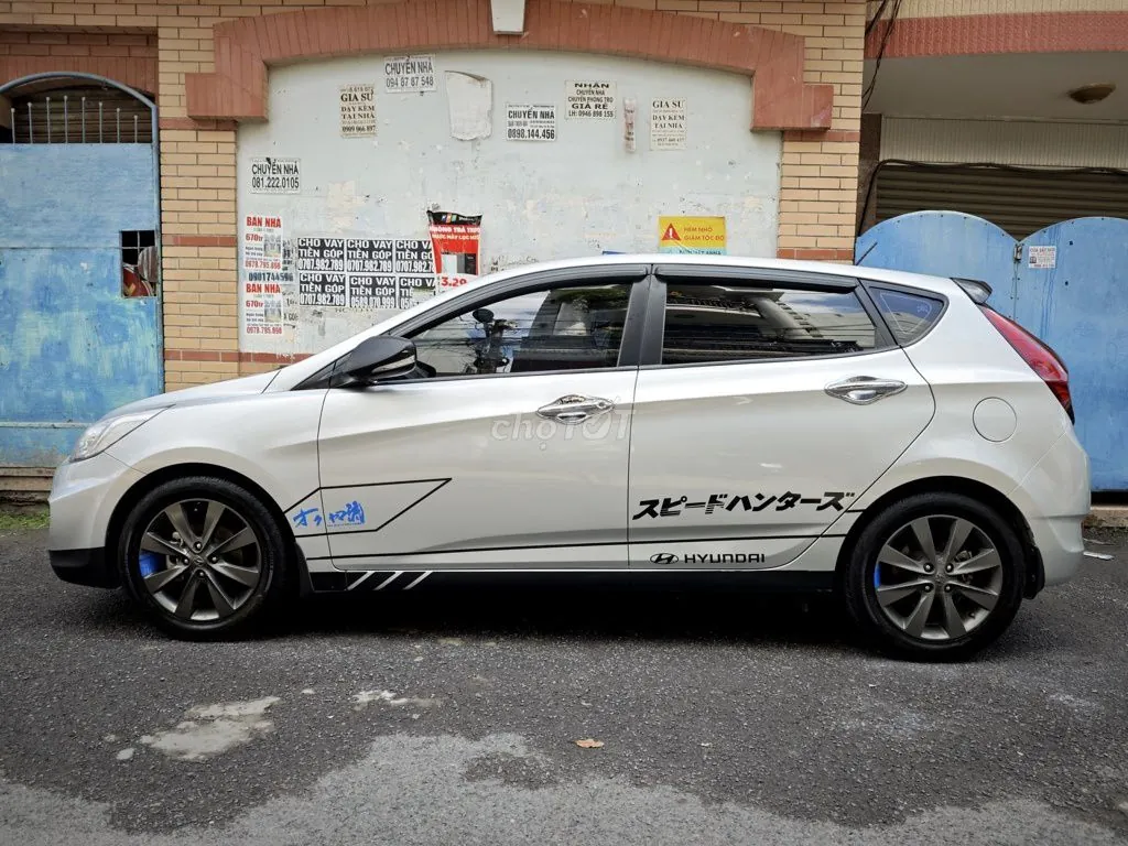 Hyundai Accent 2014 photo 4