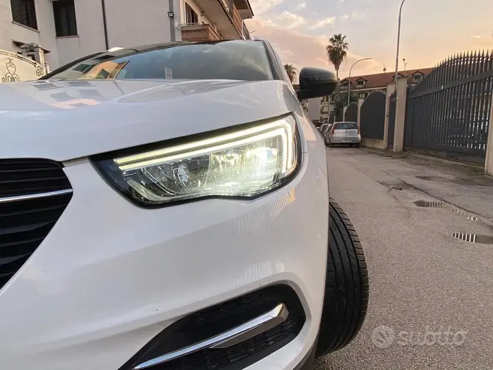 Opel Grandland X 2021 photo 2