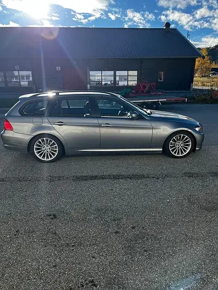BMW 318D 2010 photo 5