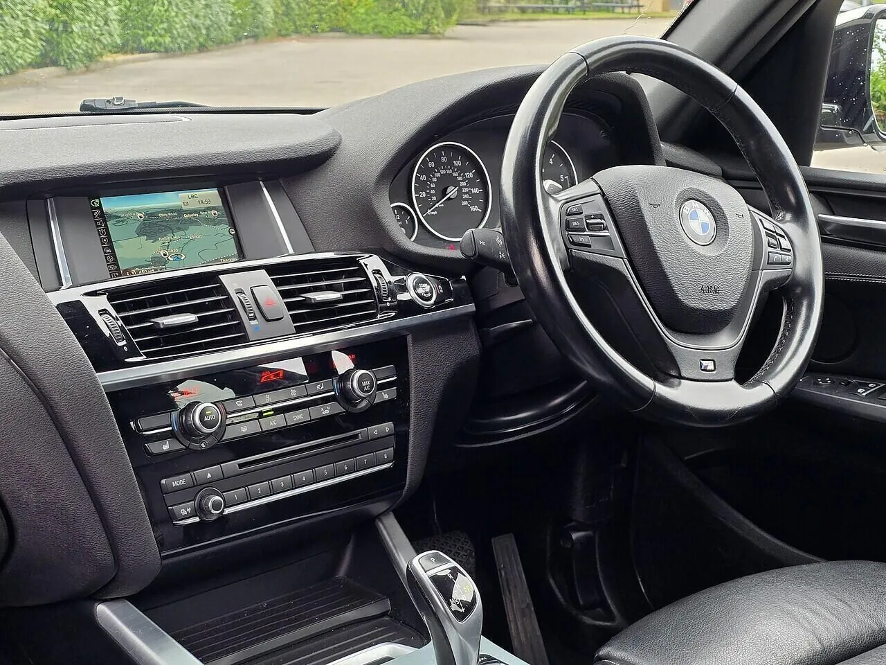 BMW X3 2014 photo 2