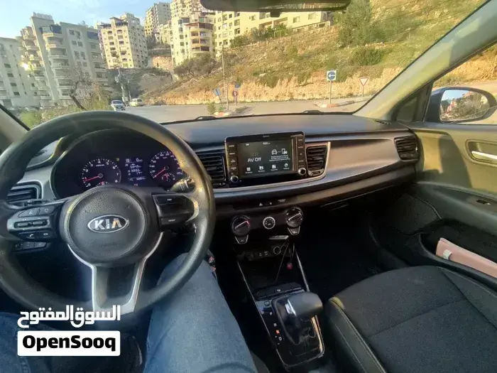 Kia Rio 2021 photo 2