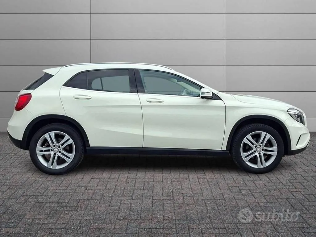Mercedes-Benz Gla 2016 photo 3