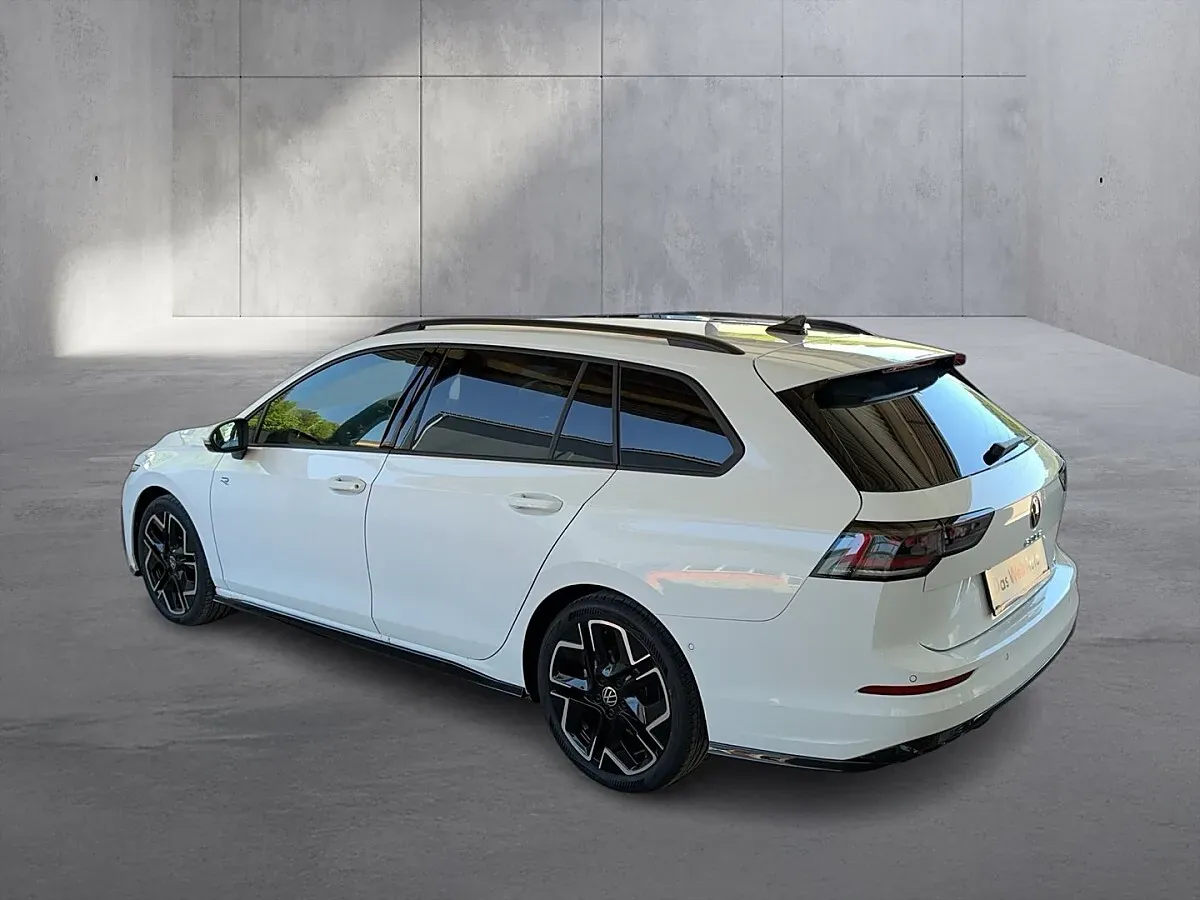 Volkswagen Golf 2026 photo 3