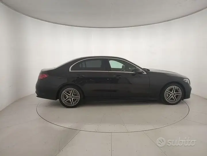 Mercedes-Benz C-Class 2025 photo 5