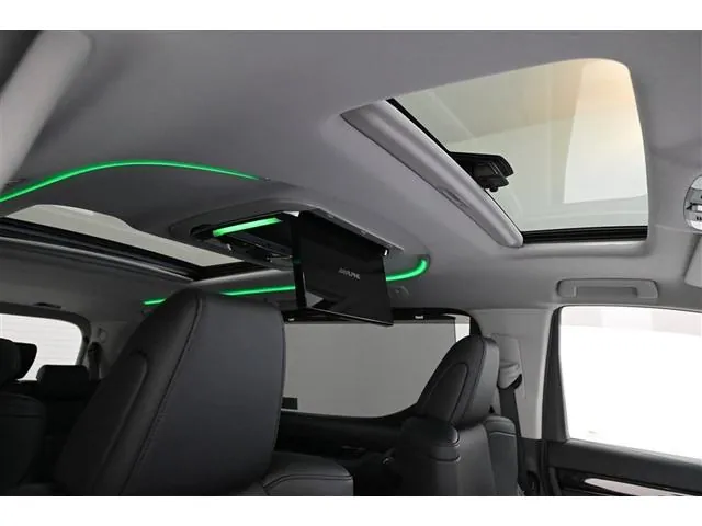 Toyota Alphard Hybrid 2018 photo 3