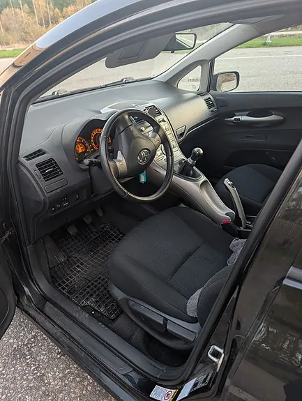 Toyota Auris 2008 photo 3