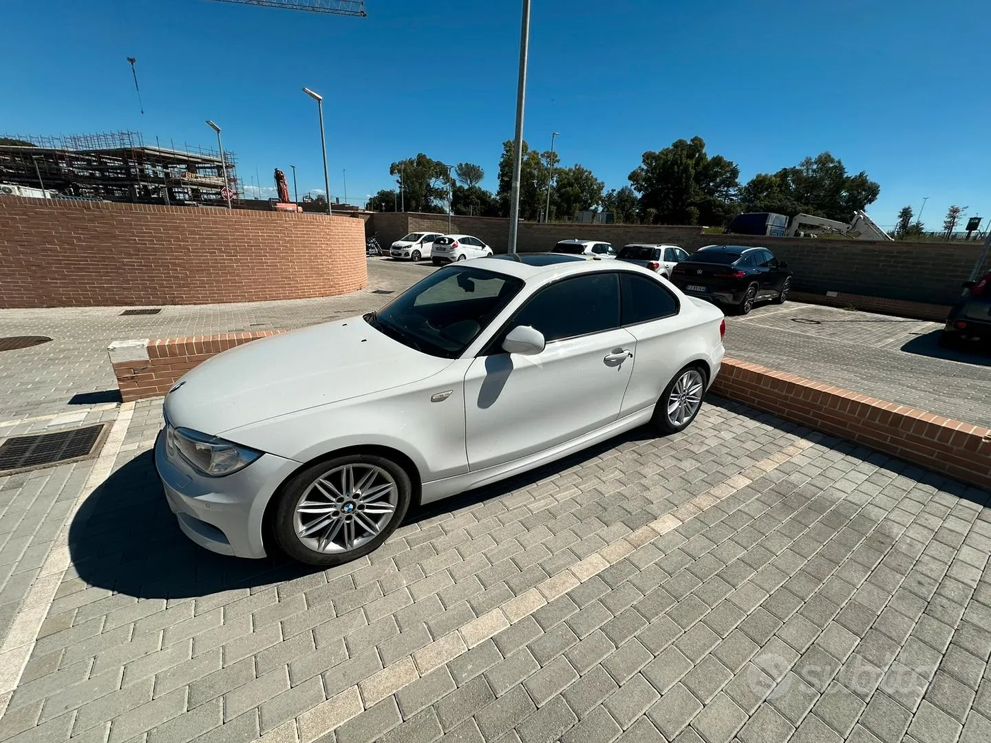 BMW 1 Series 2012 photo 2