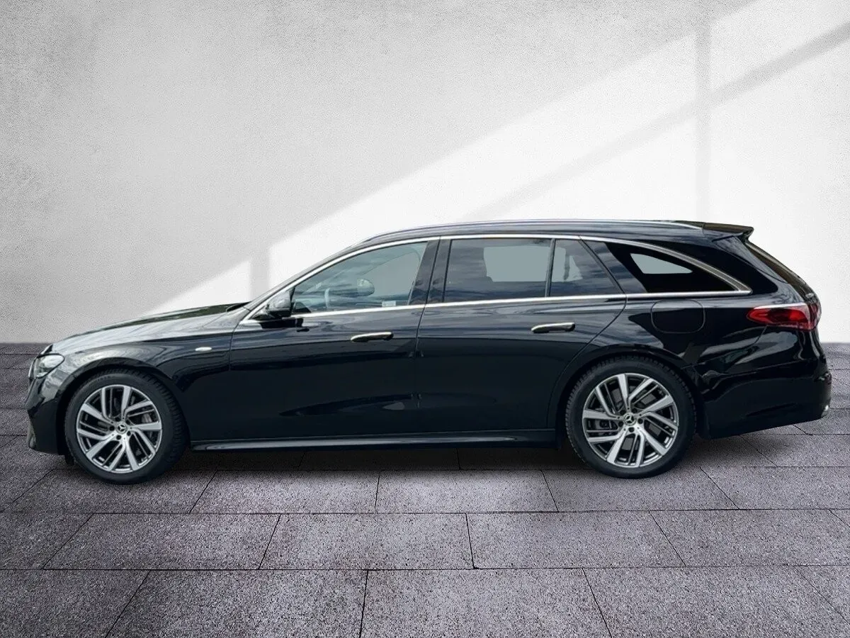 Mercedes-Benz E-Class 2025 photo 3