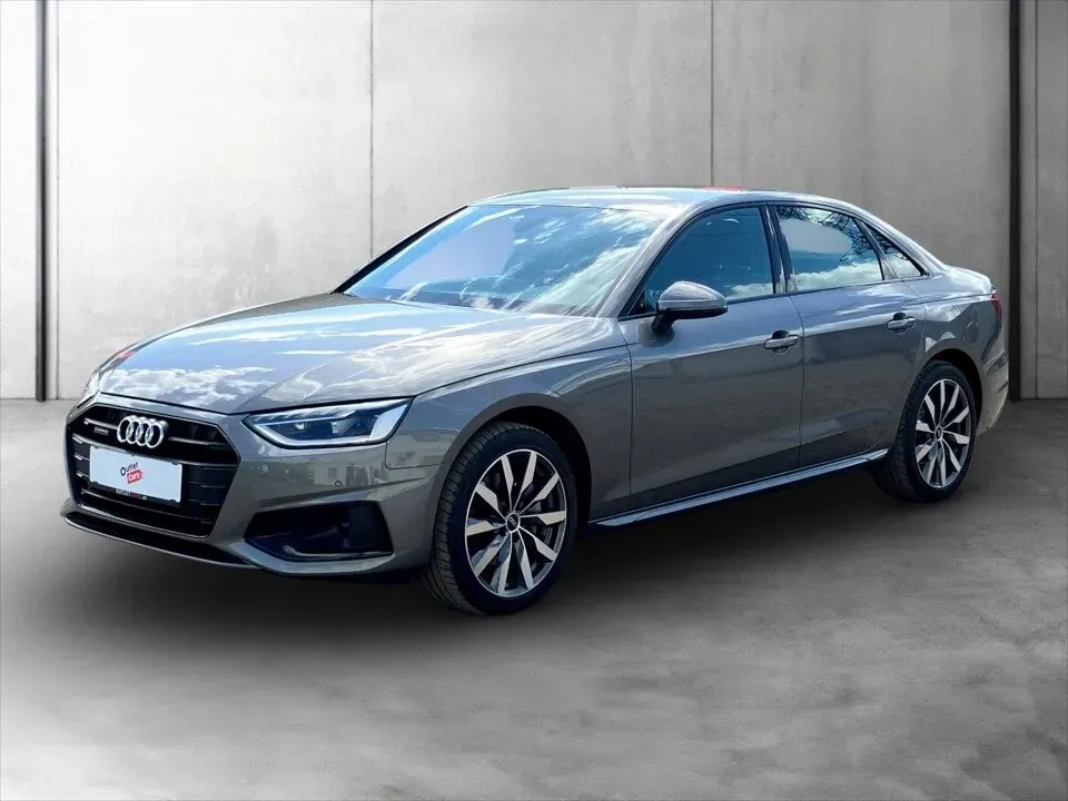 Audi A4 2022 photo 2