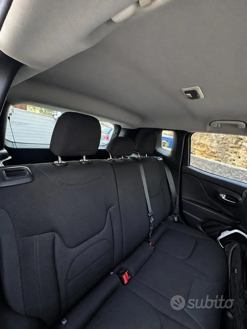 Jeep Renegade 2016 photo 4